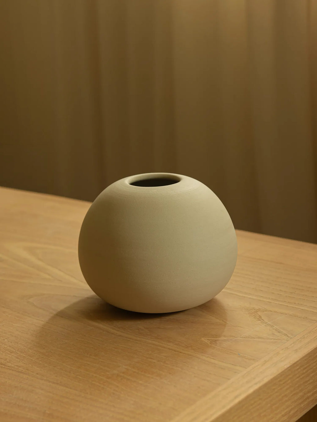 Bulbous Vase - 002