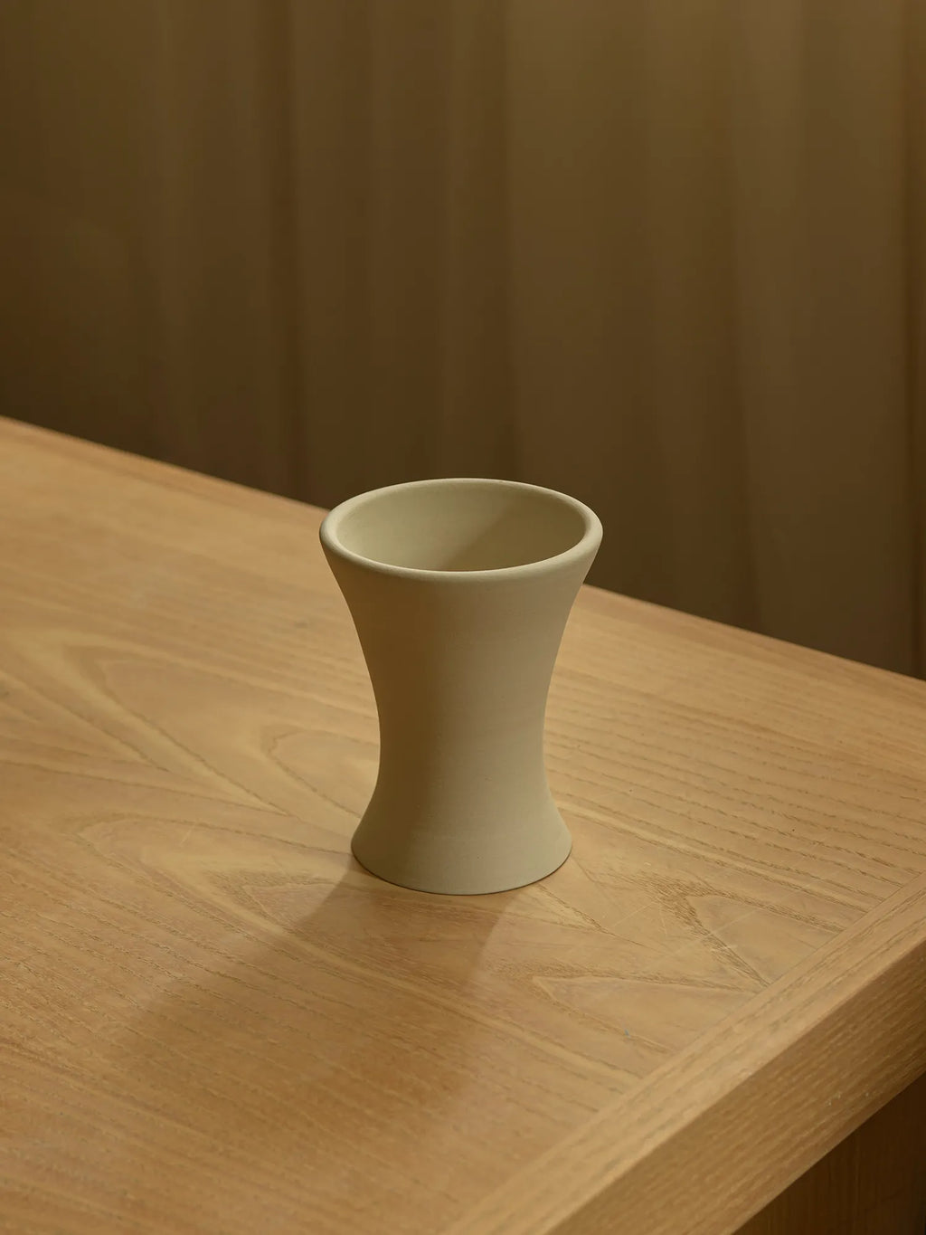 Concave Vase - 009