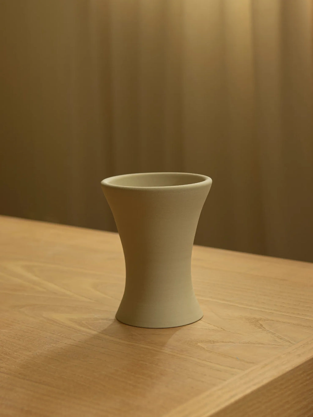 Concave Vase - 009