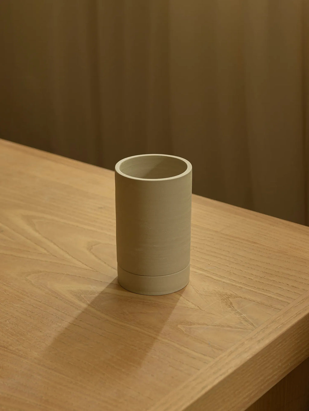 Straight Tall Planter - 010